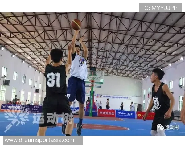 成都街舞队在世界滑板锦标赛中以57分领先其他队伍展现强劲实力 成都街舞队在世界滑板锦标赛中以57分领先其他队伍展现强劲实力