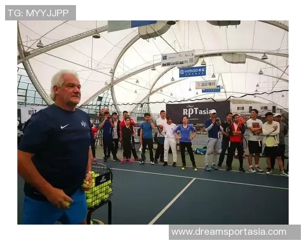 重庆网球队的团队协作与战术配合探讨助力网球发展新篇章 重庆网球队的团队协作与战术配合探讨助力网球发展新篇章